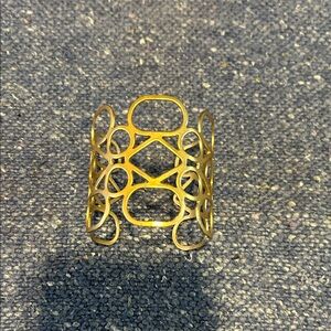 Chic Openwork Geometric Gold Bracelet